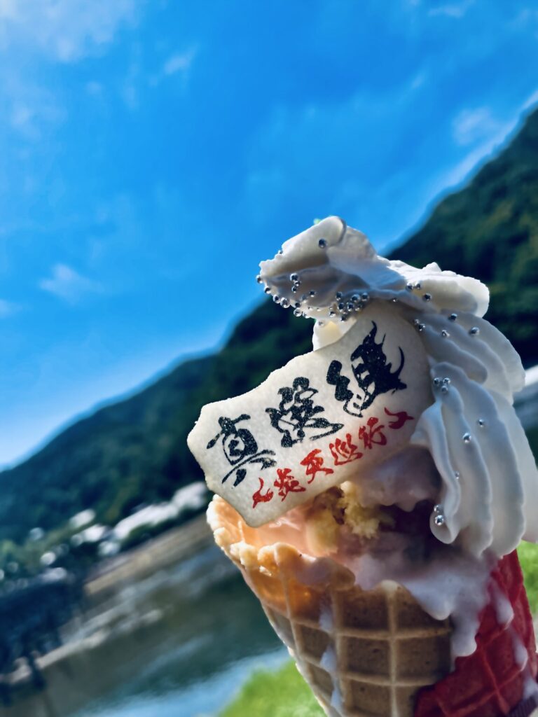 銀魂真選組炎天巡行 銀魂✖京都 銀魂ジェラート 新八茶屋 銀時のいちごミルクジェラートgintamagelato shinsengumijelato